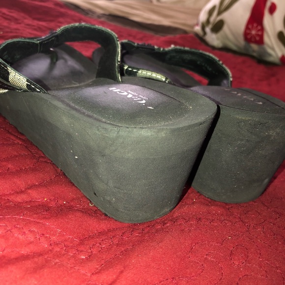 CUTE PLATFORMS ALERT 🥳 - Picture 2 of 2